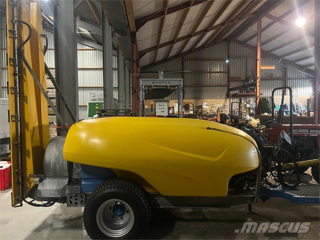  KWH Mistral 1500 견인형 분무기