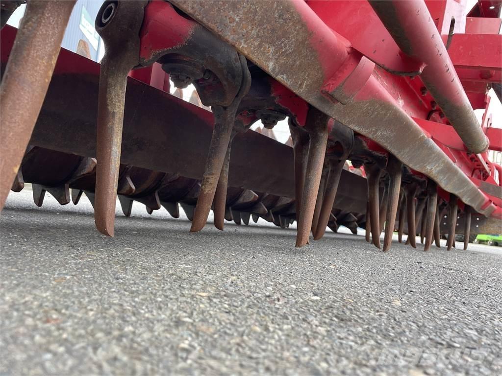 Lely 300-35 파워 하로우 및 로토틸러(회전 경운기)