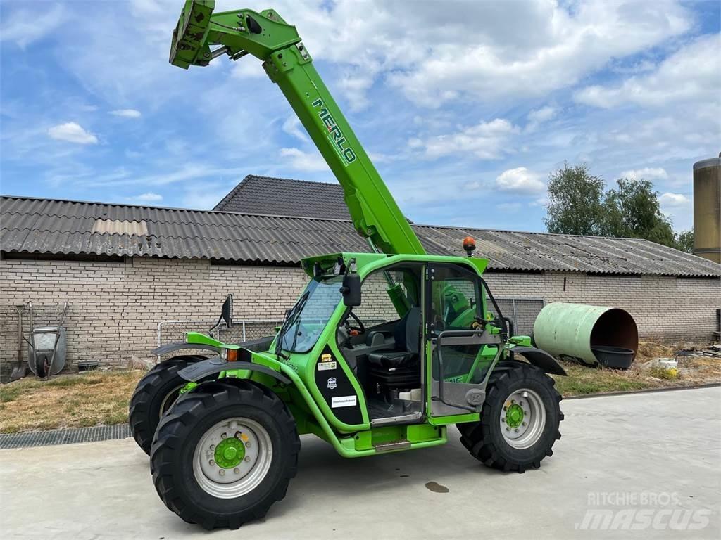 Merlo P32.6L 농업용 텔레 핸들러