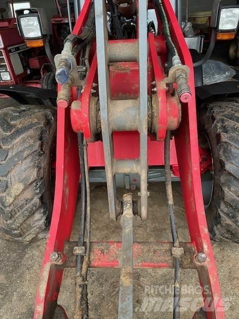 Weidemann 4080 LP 프론트 로더 및 굴착기