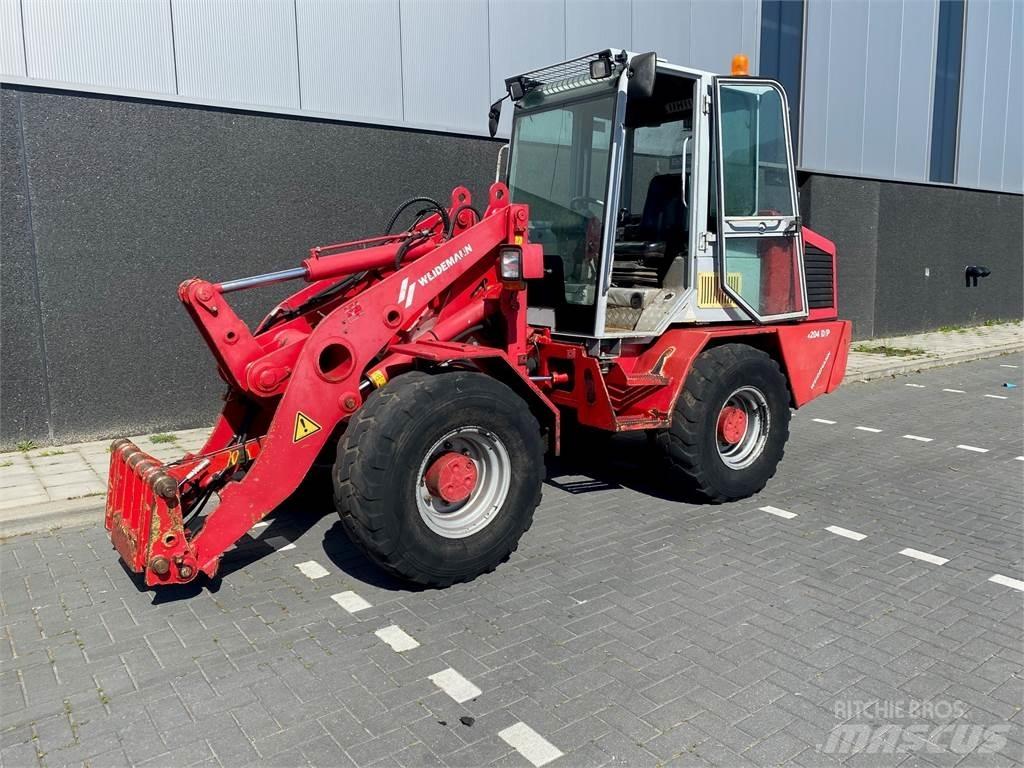Weidemann 4204 D/P 프론트 로더 및 굴착기