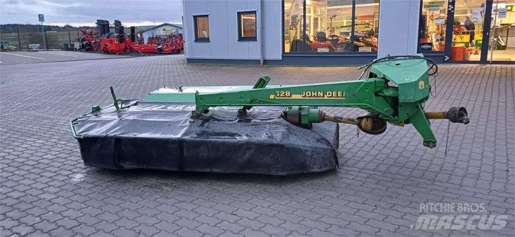 John Deere 328 제초기