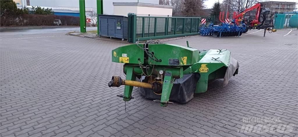 John Deere 328 제초기