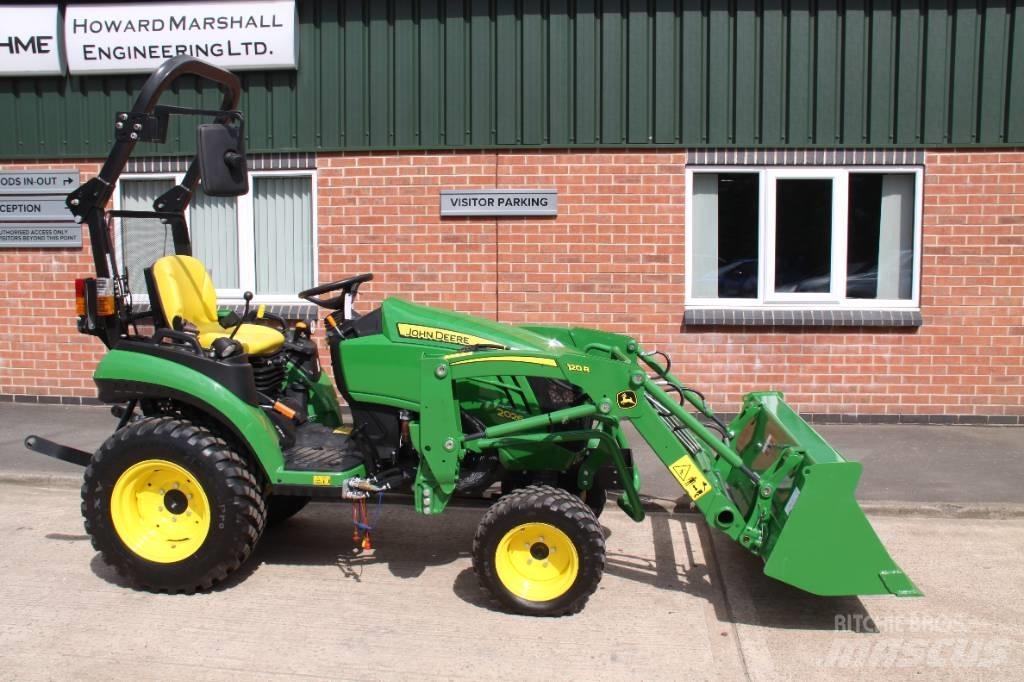 John Deere 2026R 트랙터