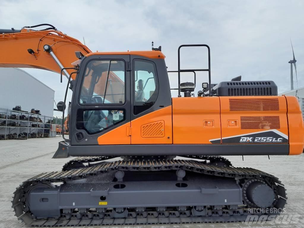Doosan DX 255 NLC-7 대형 굴삭기 29톤 이상
