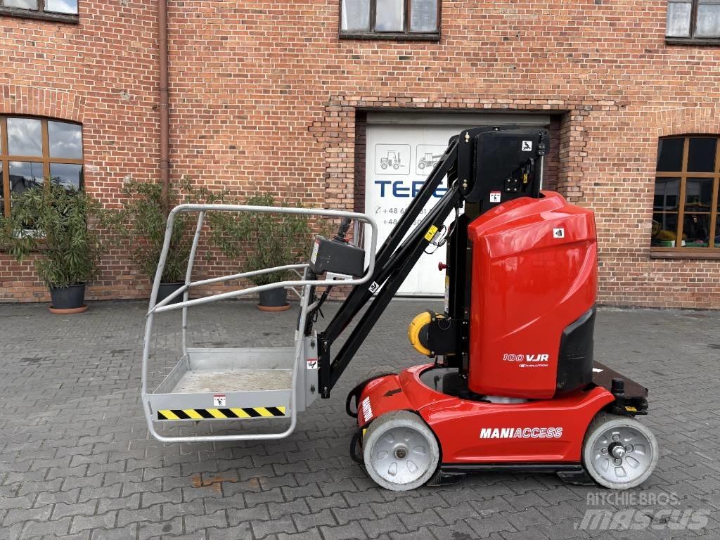 Manitou 100 VJR 인원/화물 앨리베이터