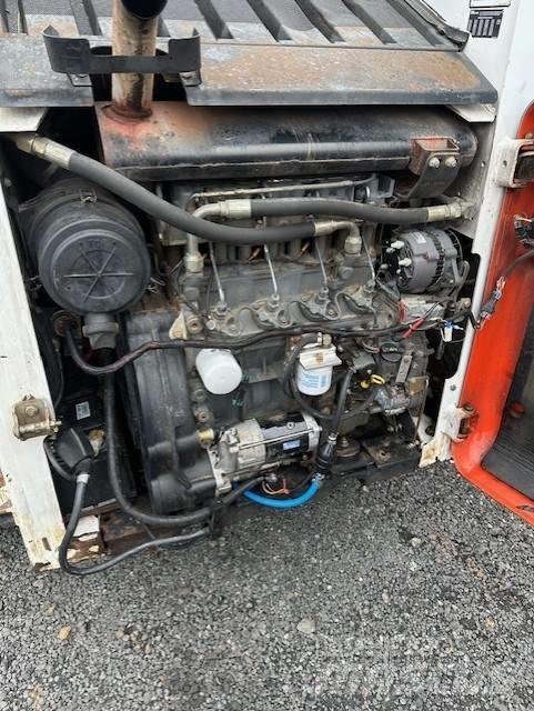 Bobcat 864 H  스키드로더