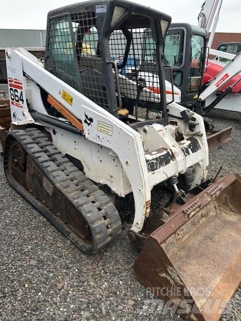 Bobcat 864 H  스키드로더