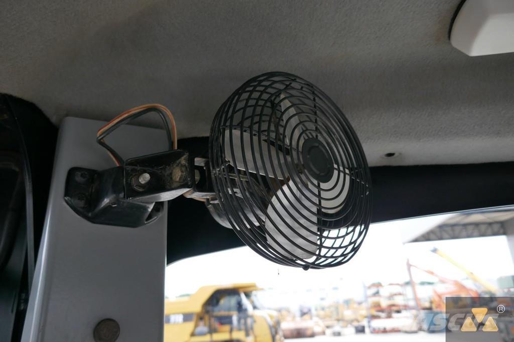 CAT 160M3 그레이더