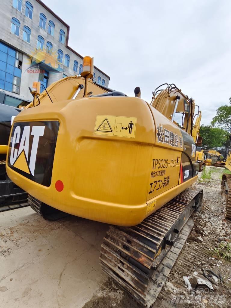 CAT 320 D L 대형 굴삭기 29톤 이상