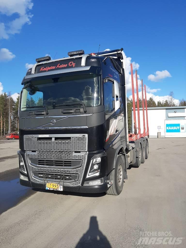 Volvo FH 16 목재 트럭