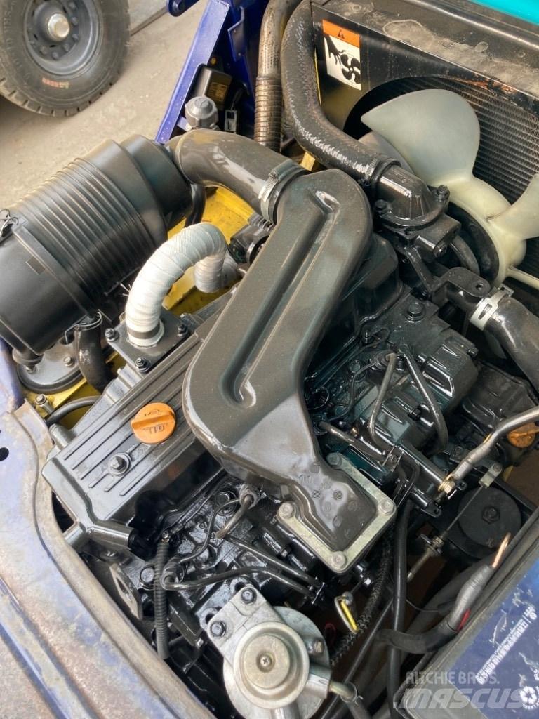Komatsu FD25 디젤 지게차