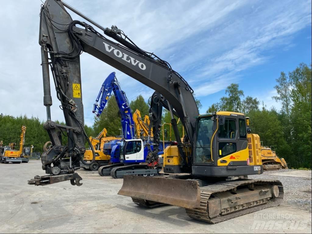 Volvo ECR 235 대형 굴삭기 29톤 이상