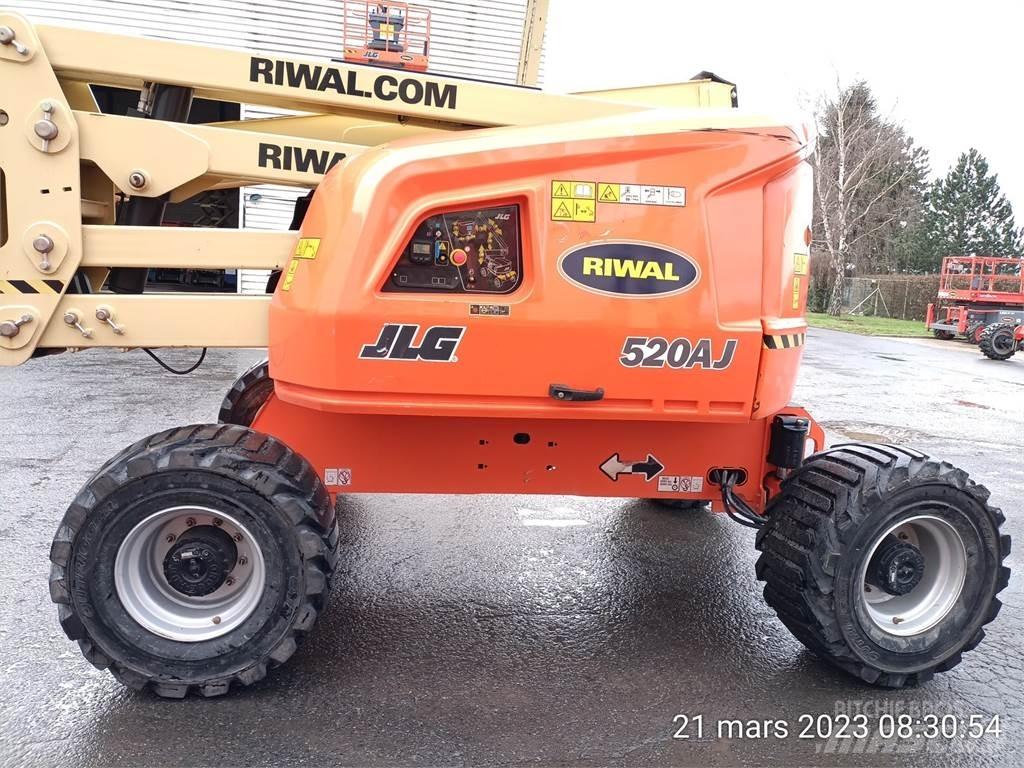 JLG 520AJ 관절형 전동이동 리프트