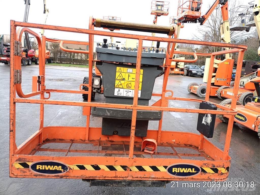 JLG 520AJ 관절형 전동이동 리프트