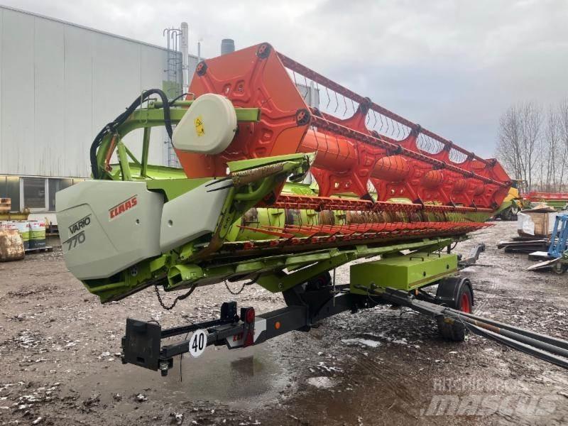 CLAAS LEXION 7400 콤바인 수확기