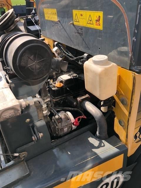 Mustang AL 506 미니 로더