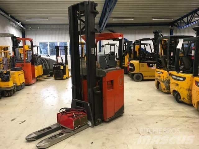 BT SRE 160 보행식 리치 지게차