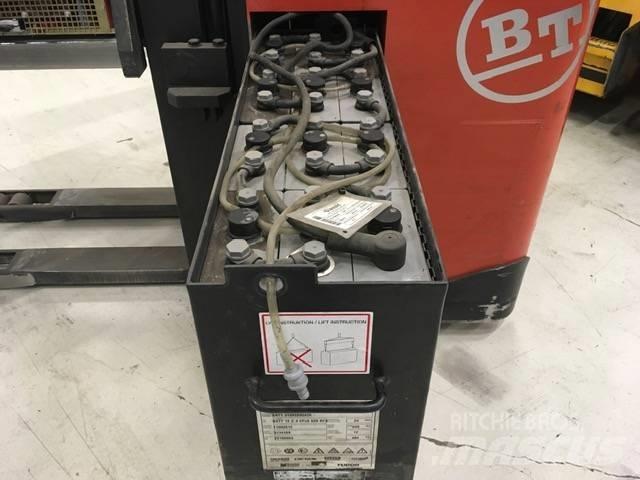 BT SRE 160 보행식 리치 지게차