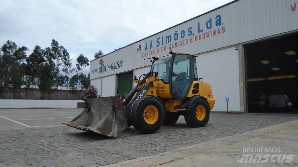 Volvo L 25 F  휠로우더