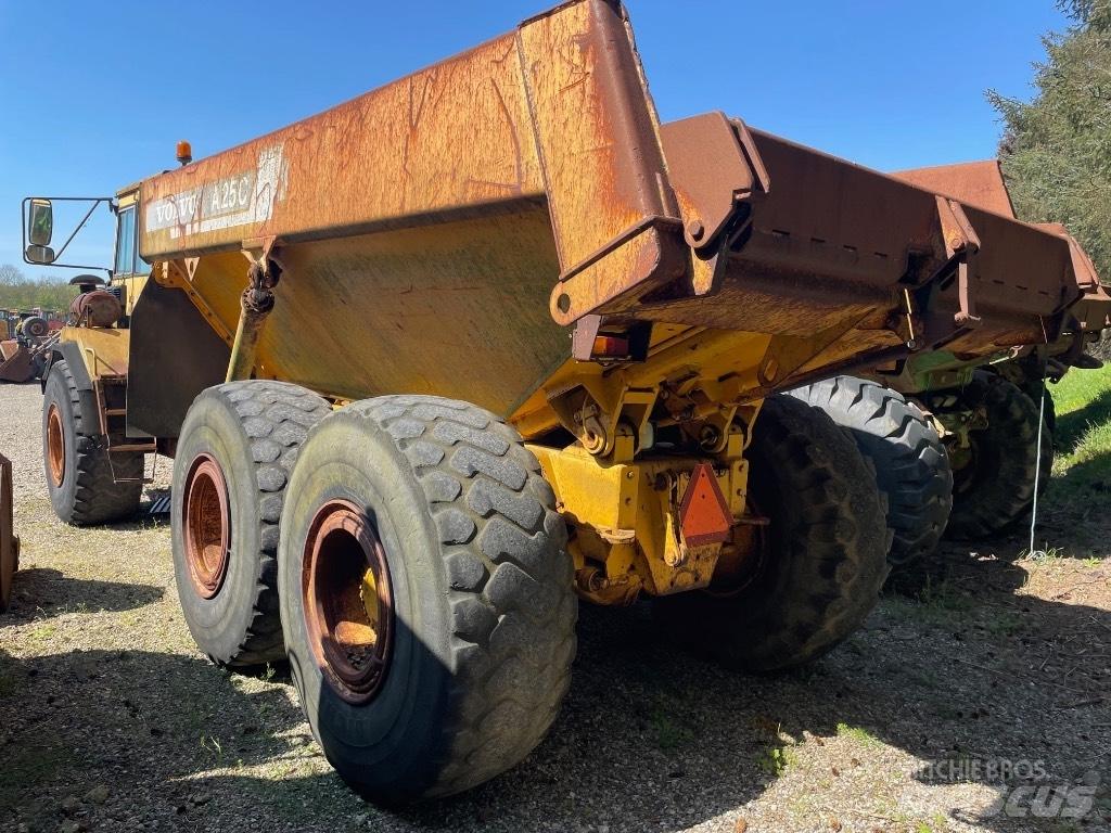 Volvo A25C 연결식 홀러
