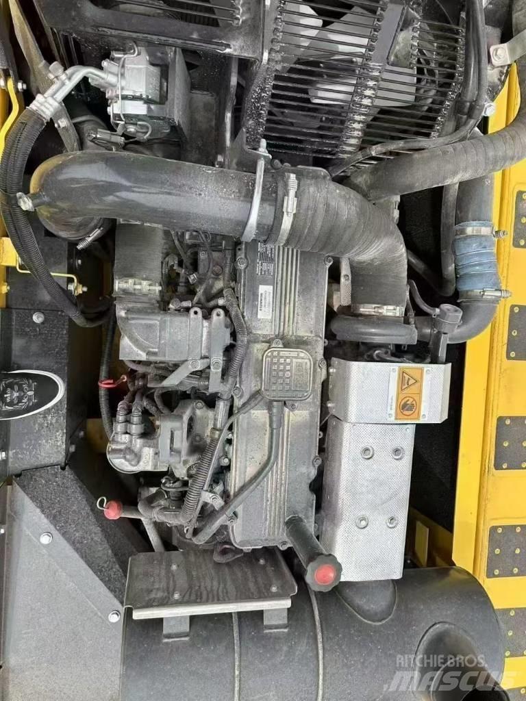 Komatsu 360-8MO 대형 굴삭기 29톤 이상