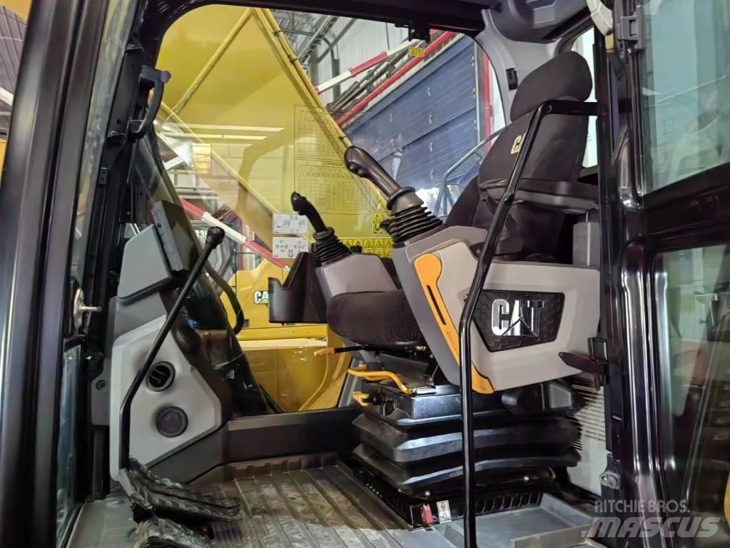 CAT 320 대형 굴삭기 29톤 이상