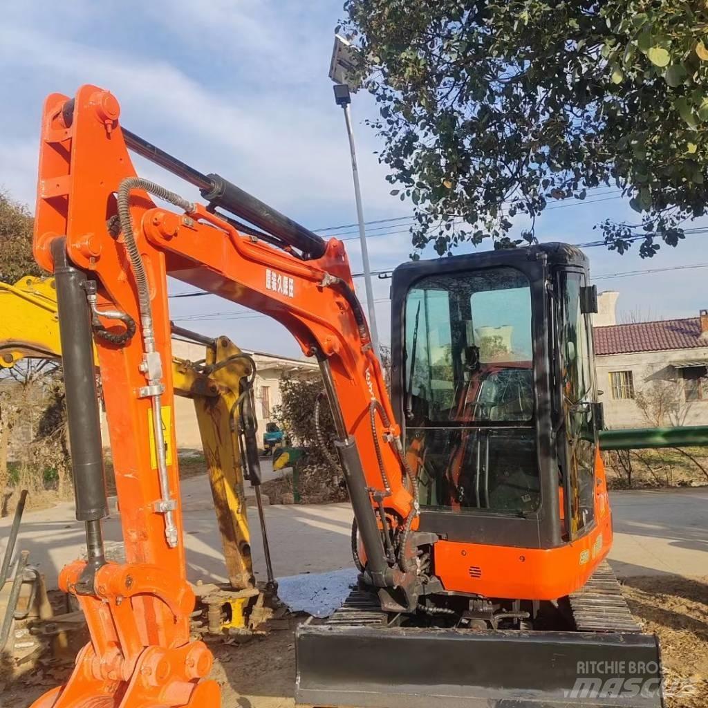 Kubota U 30 소형 굴삭기 7톤 미만