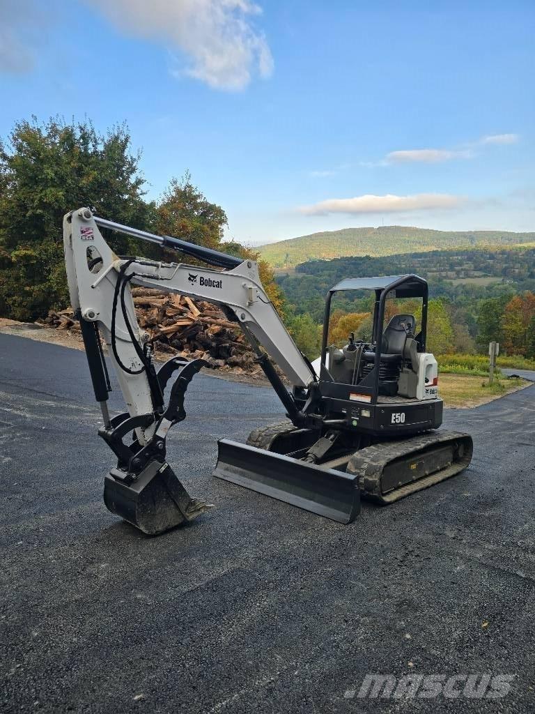 Bobcat E 50 소형 굴삭기 7톤 미만