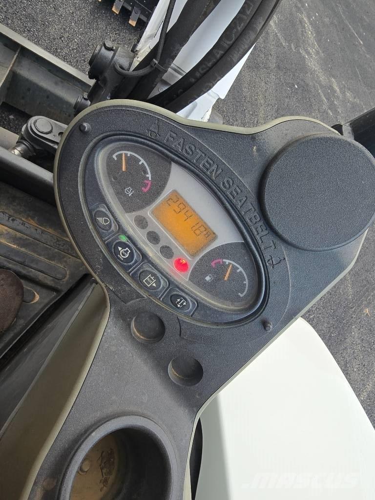 Bobcat E 50 소형 굴삭기 7톤 미만