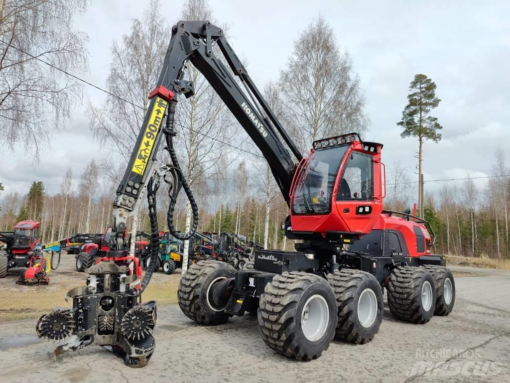Komatsu 901 XC 원목 하베스터