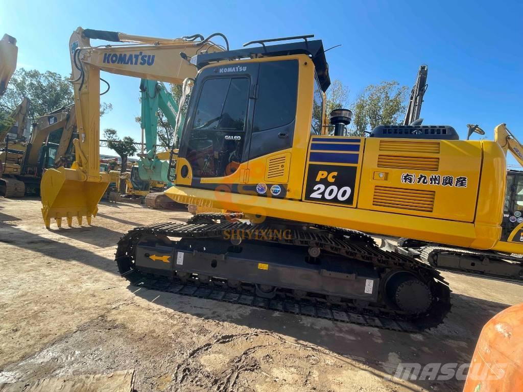 Komatsu PC 200-8 대형 굴삭기 29톤 이상