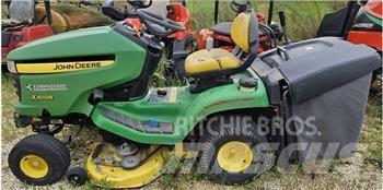 John Deere X 300 R 탑승형 잔디깎기
