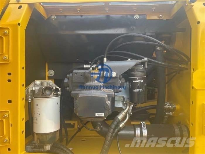 Komatsu PC 240 -8 대형 굴삭기 29톤 이상