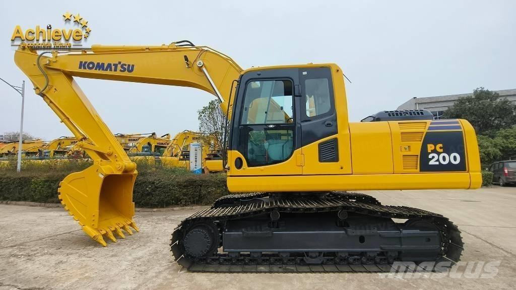 Komatsu PC 200 대형 굴삭기 29톤 이상