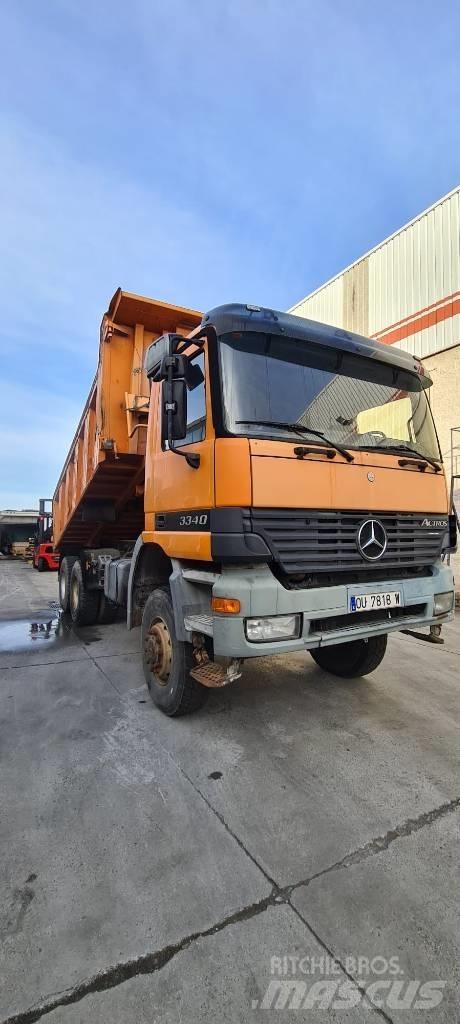 Mercedes-Benz 3340 덤프 트럭