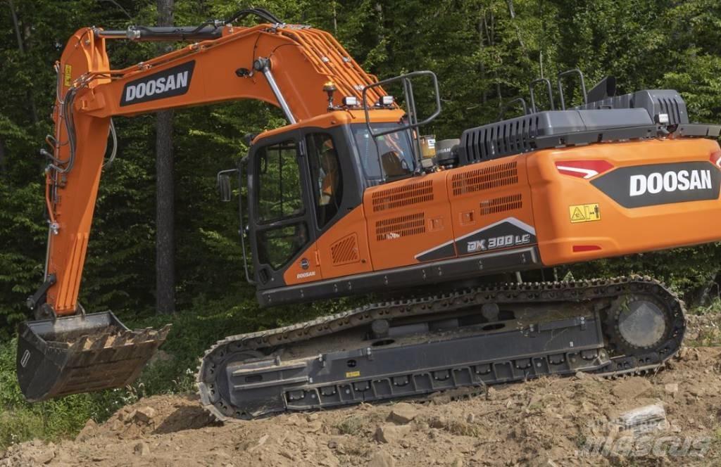 Develon DX300LC-7 대형 굴삭기 29톤 이상
