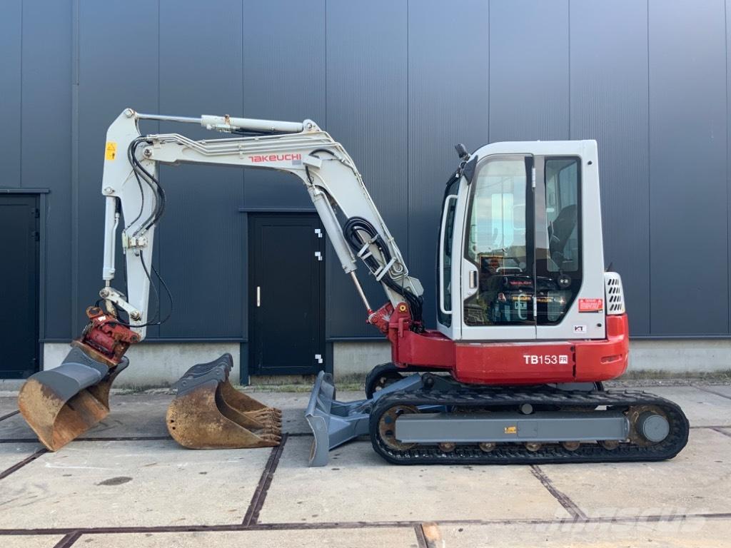 Takeuchi TB 153 FR 소형 굴삭기 7톤 미만