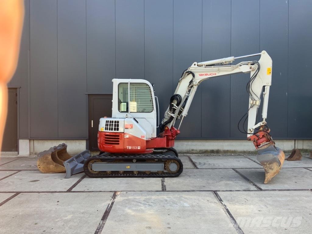 Takeuchi TB 153 FR 소형 굴삭기 7톤 미만