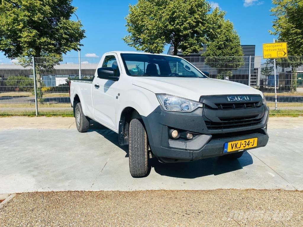 Isuzu D-Max Socage 자동차