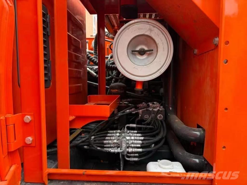 Doosan DX 225 LC 대형 굴삭기 29톤 이상