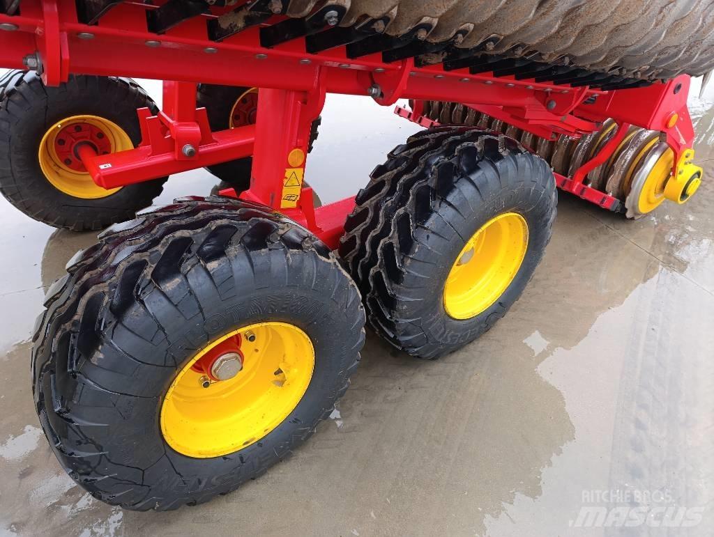 Väderstad Carrier820 디스크 하로우(쇄토기)