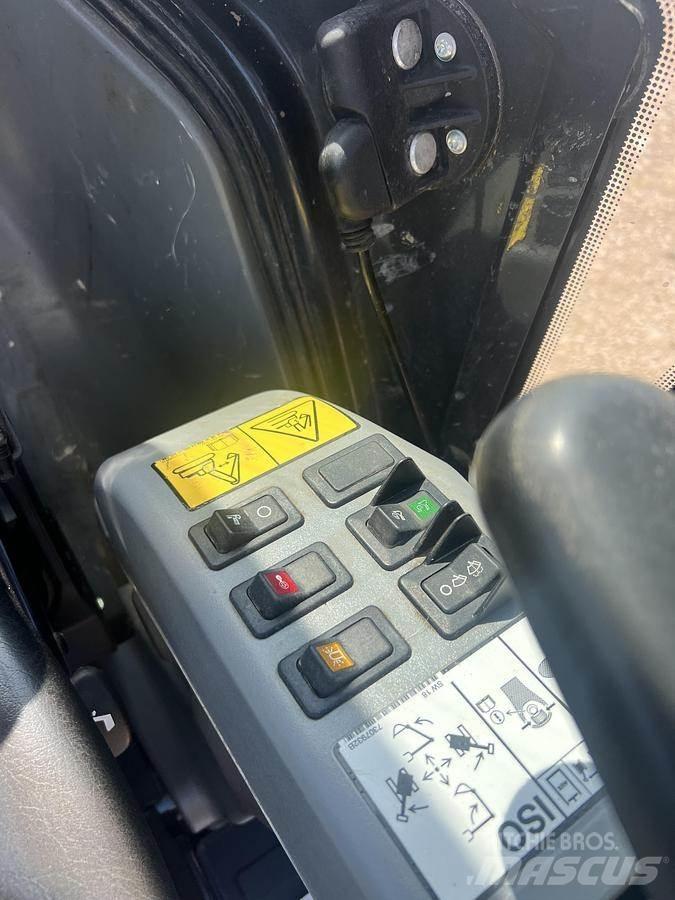Doosan DX27Z 특수 굴삭기