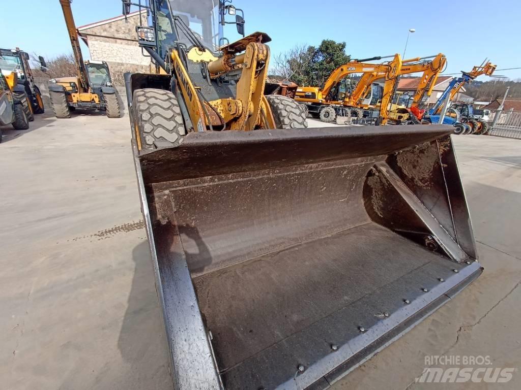 Komatsu WA270-7  휠로우더