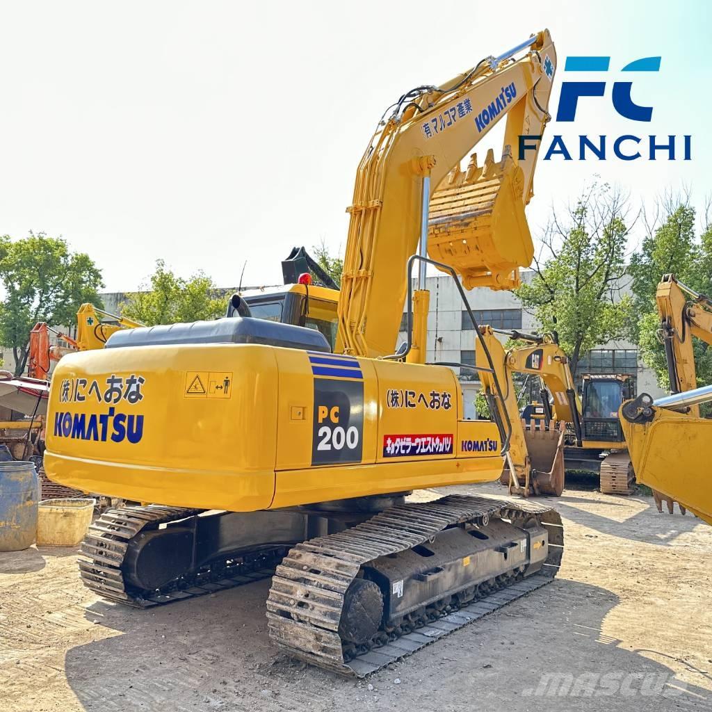 Komatsu PC 200 대형 굴삭기 29톤 이상