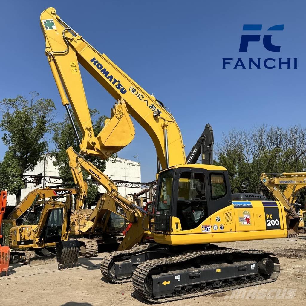 Komatsu PC 200 대형 굴삭기 29톤 이상