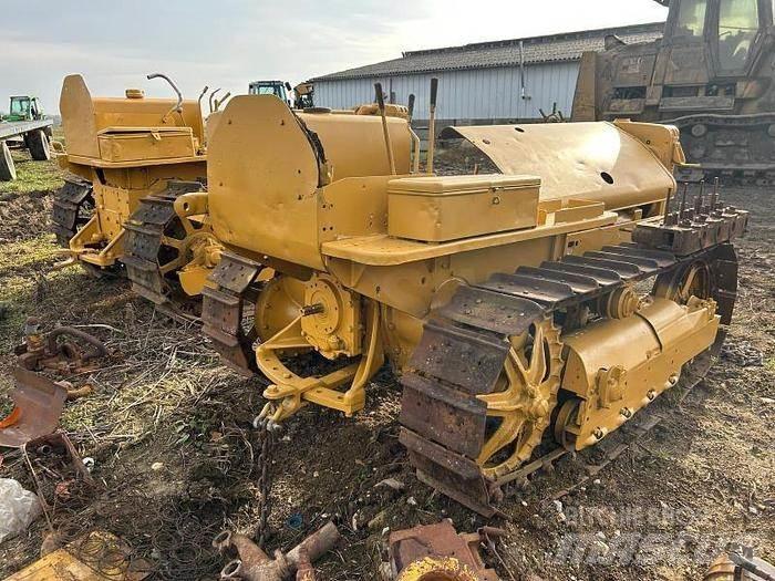CAT D2 - 크롤러 도저