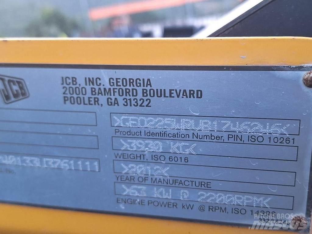 JCB 225 미니 로더