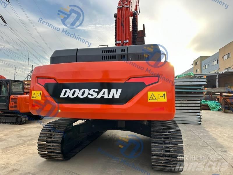 Doosan DX 300LC-9C 대형 굴삭기 29톤 이상