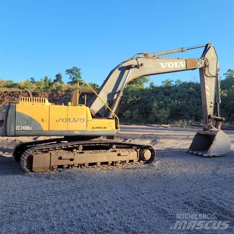 Volvo EC240BLC 대형 굴삭기 29톤 이상